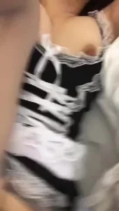 女仆装丝袜小母狗